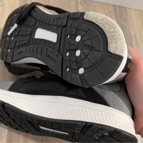 Adidas Bounce Edge Lux Runners size 7 - Picture 3 of 7